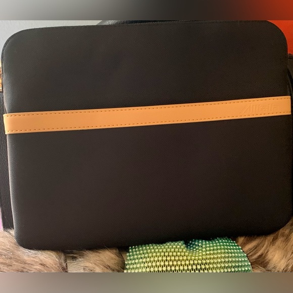 🛑 BVLGARI Bulgari Parfums for Alitalia Zip Pouch / Cosmetic Tablet Case🛑#BUL - Picture 3 of 12